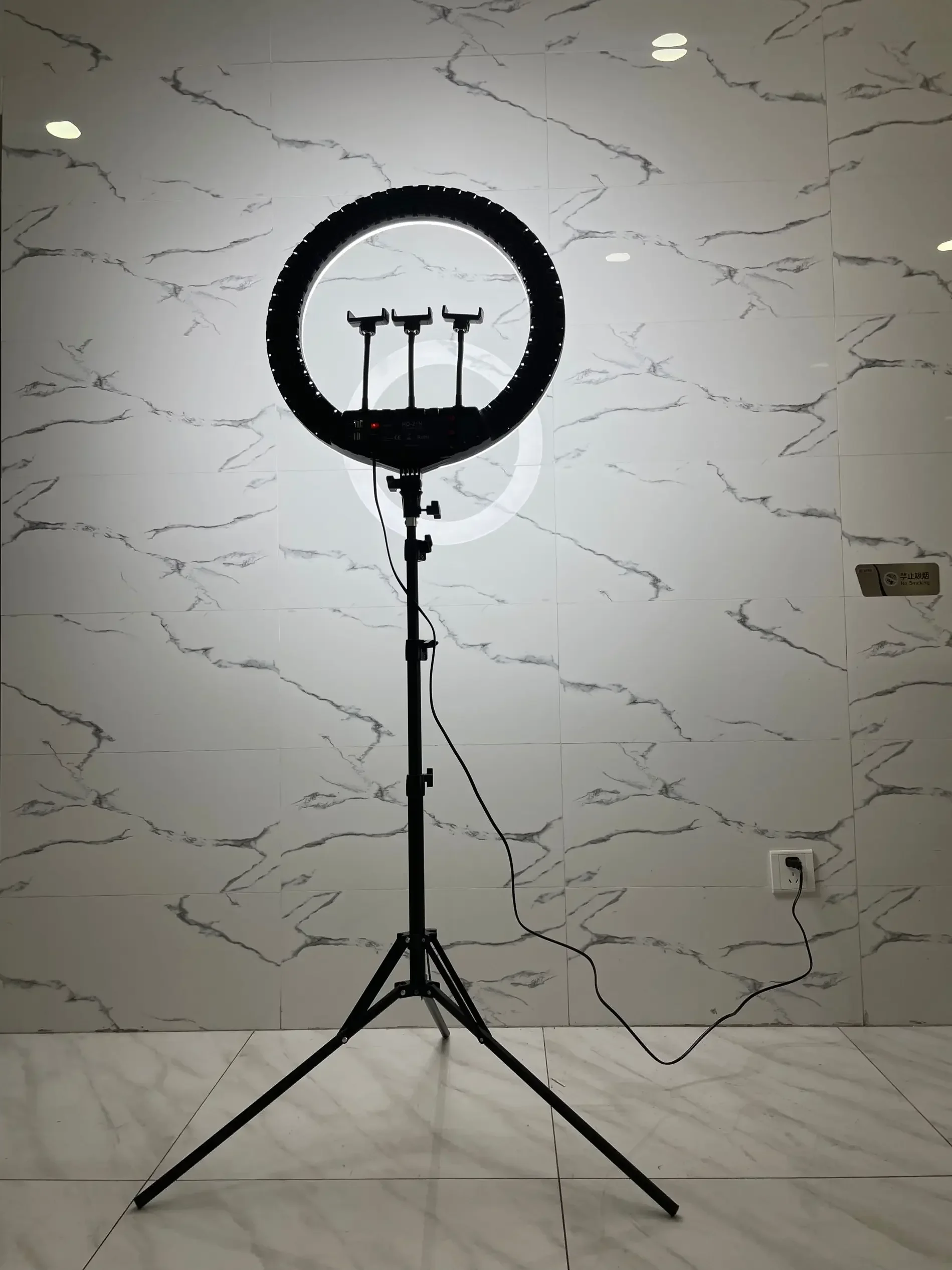 HQ-21n 21インチLEDリングライト撮影ランプセット、 - Photography Lighting のレビューと価格